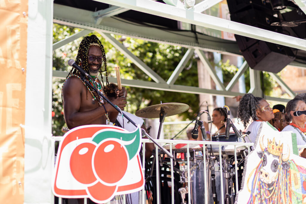 revoa.lab - seu vizinho-3372 (1)